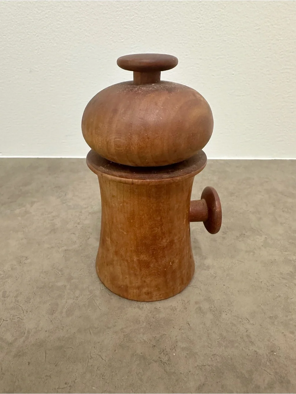 Dan Droz Designs solid wooden